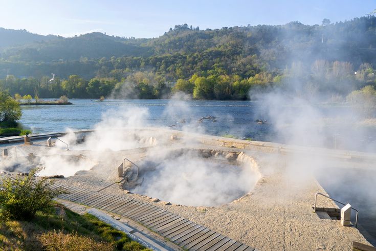 Termas de Ourense con vapor de agua